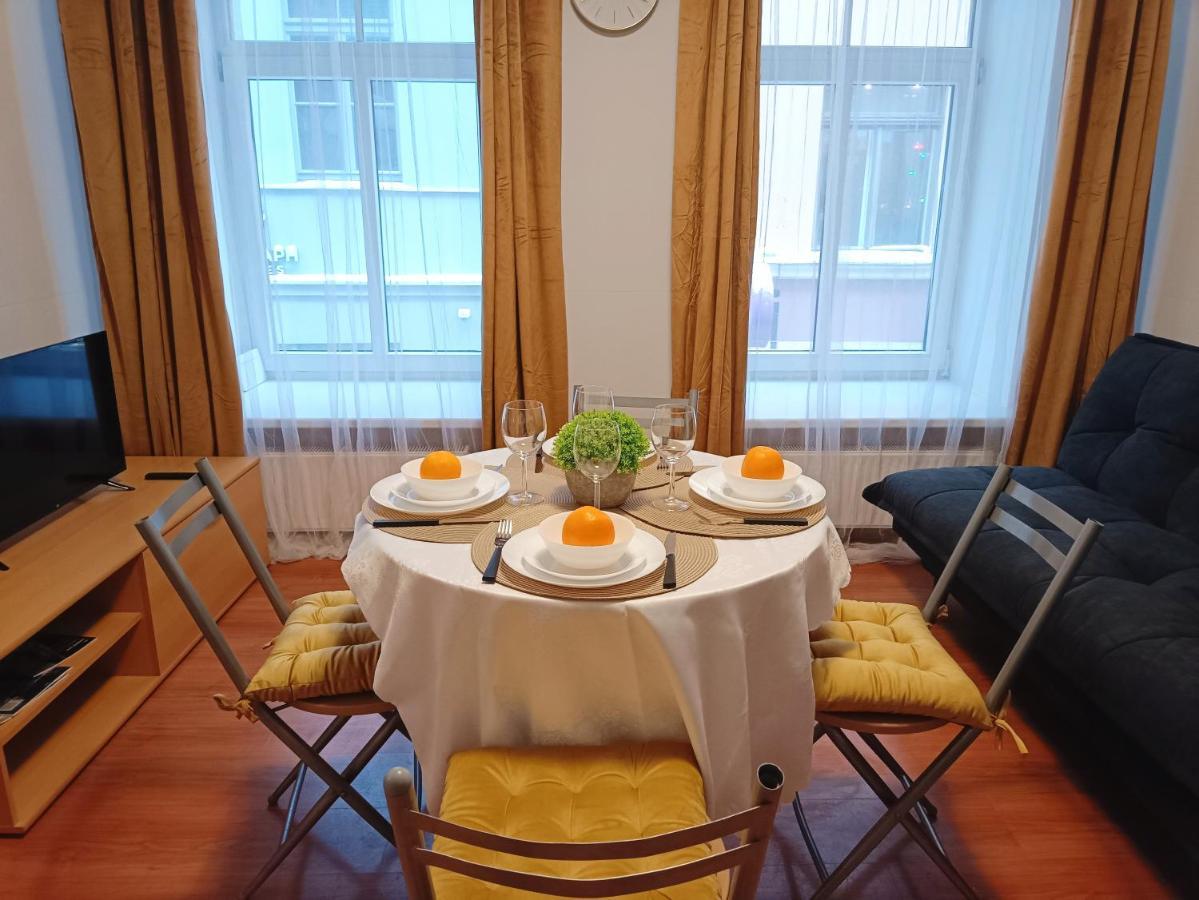 Old Town Sunny Bee Apartment Prime Location Riga Exteriör bild